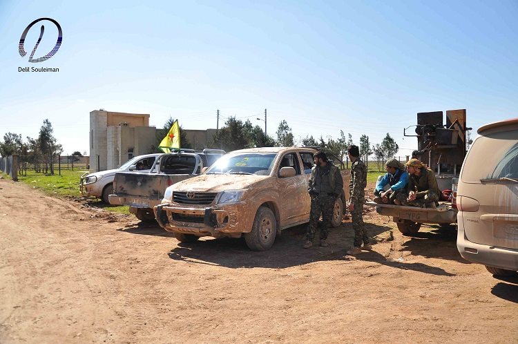 Hêzên YPG li nêzîkî bajarokê Til Hemîs